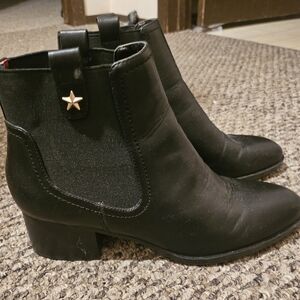 Women Tommy Hilfiger boots